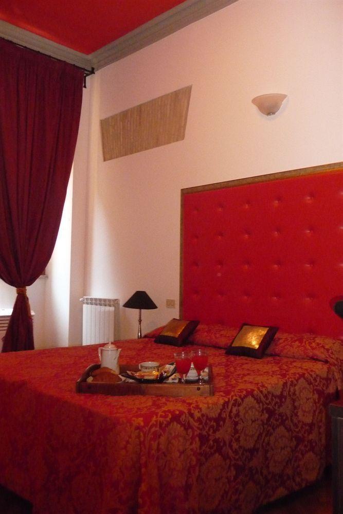 Tolentino Suites Рим Экстерьер фото