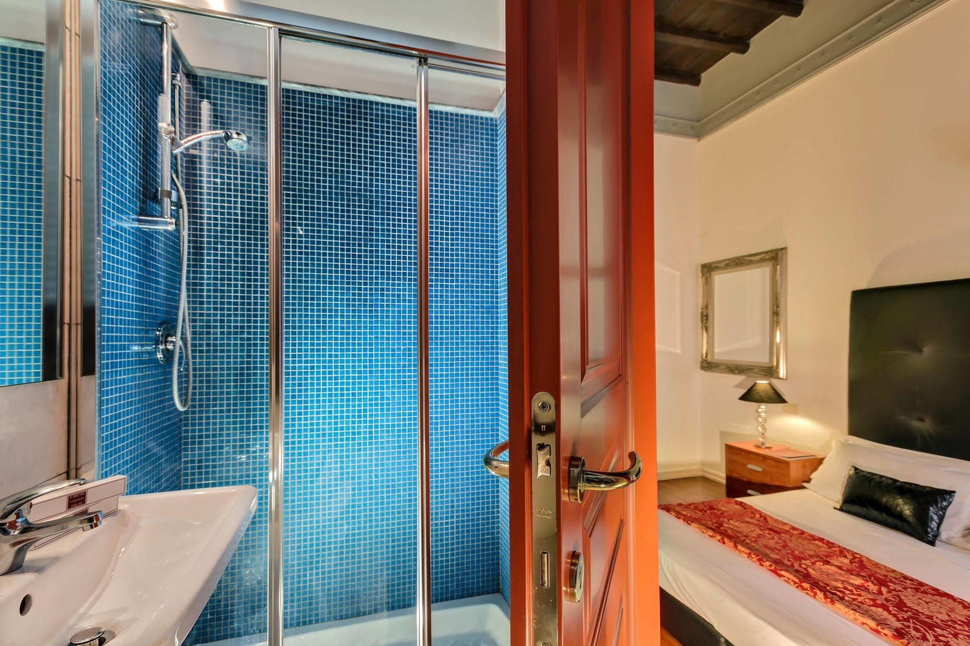 Tolentino Suites Рим Экстерьер фото
