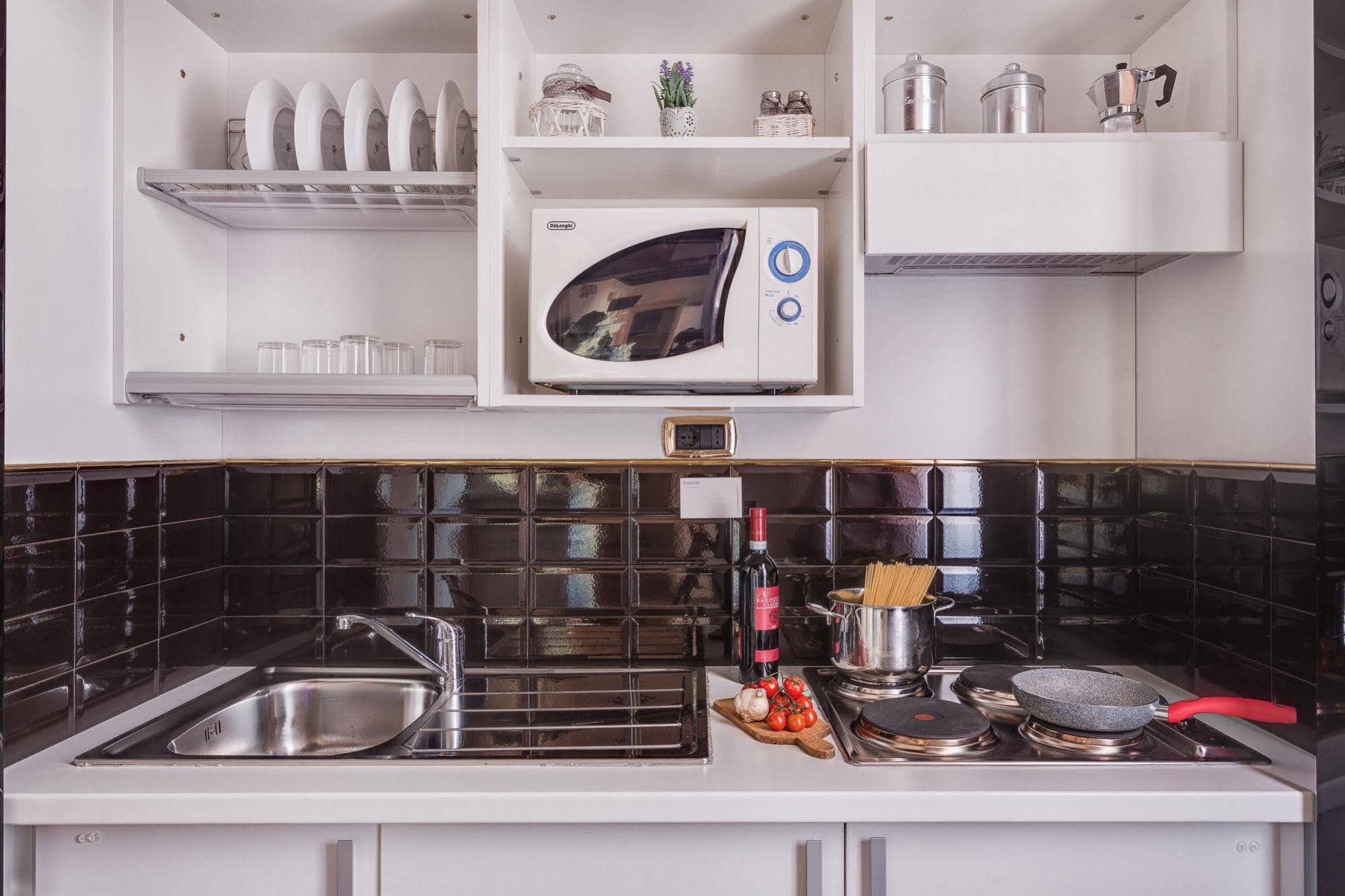 Tolentino Suites Рим Экстерьер фото